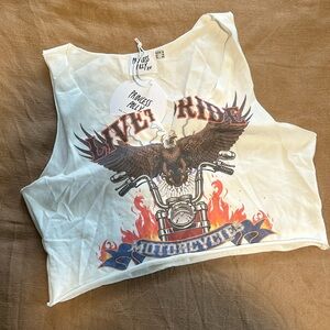 Cropped motorcycle tank